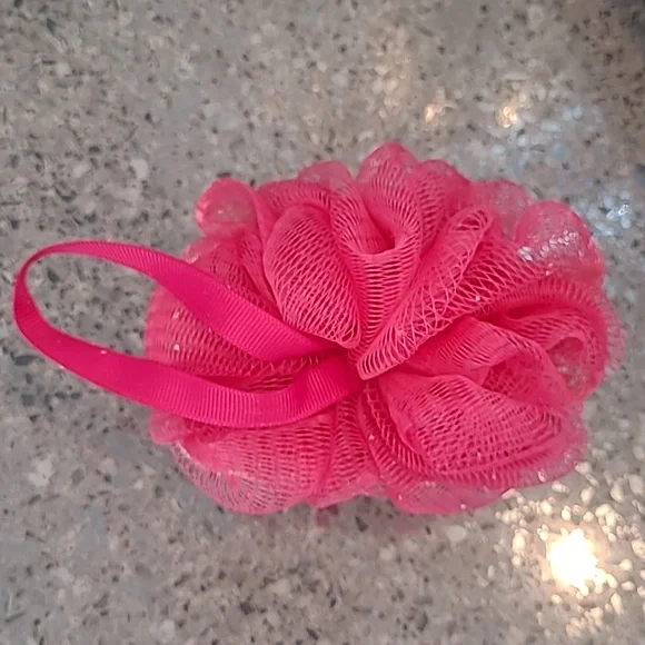 Handmade Soap w/ Loofah - Picture 2 of 3